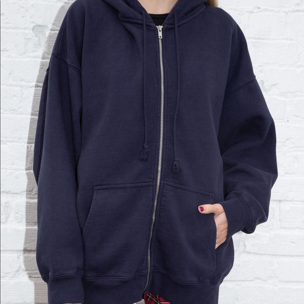 brandy Melville Christy hoodie in navy💓